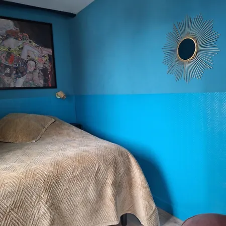 アパート Appartement Typique Rouen Centre Avec Parking Gratuit ルーアン