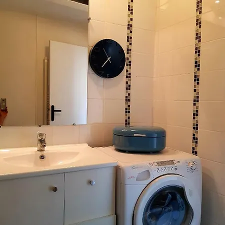 Appartement Typique Rouen Centre Avec Parking Gratuit アパート